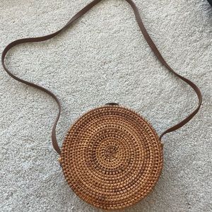 Crossbody wicker purse